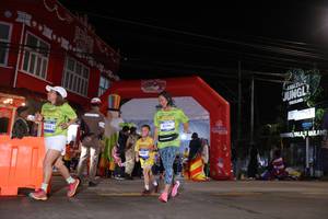 BIB: 1505, 4307, 3206
                            <button type="button" onclick="openModal(26259209)" class="btn btn-primary btn-sm float-right btn-popup" data-toggle="modal" data-target=".modal-high-quality">
                        <i class="fas fa-shopping-cart"></i> Add to Cart
                    </button>
                                            <button type="button" onclick="isThisMe(26259209, true)" class="btn btn-success btn-sm float-right btn-popup btn-isme hidden" data-toggle="tooltip" data-placement="bottom" title="นี่คือรูปของคุณใช่ไหม คลิกที่นี่เพื่อเอาเข้าอัลบั้ม">
                        <i class="fas fa-plus"></i> Add to album
                    </button>
                    <button type="button" onclick="isThisMe(26259209, false)" class="btn btn-warning btn-sm float-right btn-popup btn-isnotme hidden">
                        <i class="fas fa-ban"></i> Remove from album
                    </button>